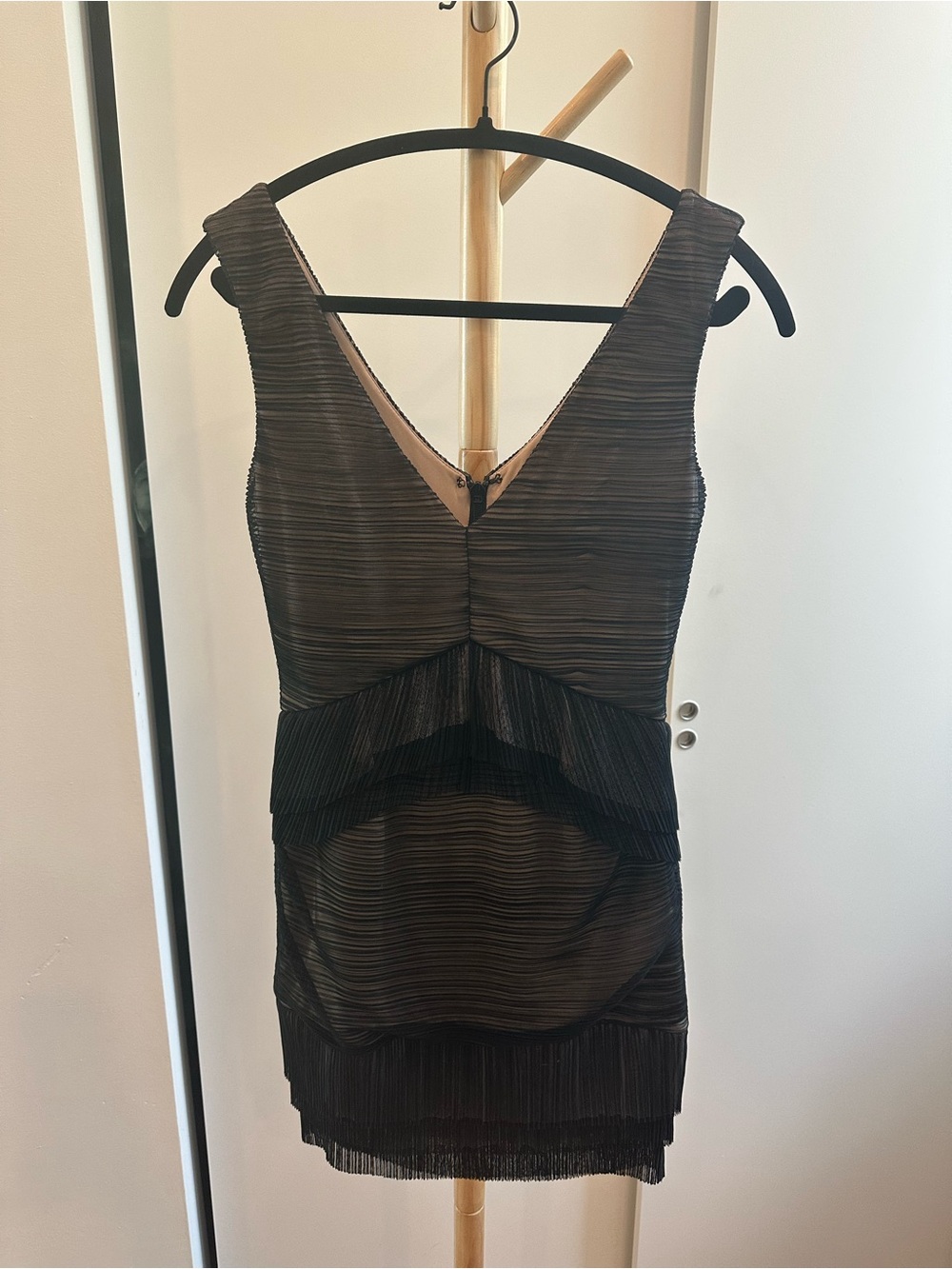BCBGMAXAZRIA Black NudePleated Bodycon Mini Dress XS